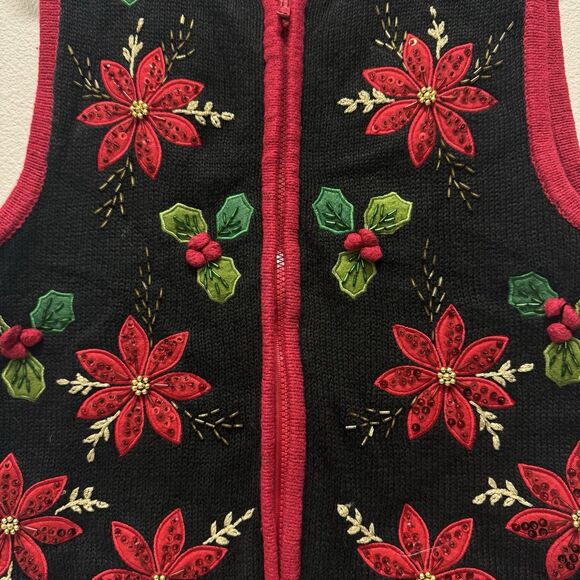 White Stag Christmas Sweater Vest Small 4/6  Black Poinsettia Zip Front VTG - Picture 2 of 4